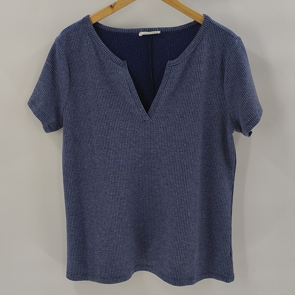 Zenana Top Large Thermal Blue V-Neck Shirt Sleeve